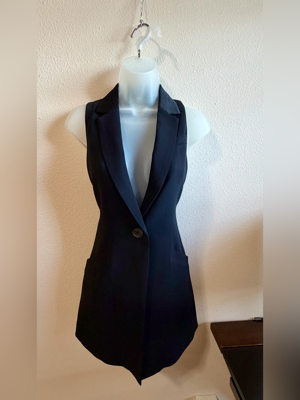 Haute hippie Sleeveless Tailored Blazer Vest - Black